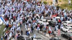 israilde-yargi-duzenlemesine-karsi-gosterileri-duzenleyen-gruplar-eylemleri-surdureceklerini-acikladi