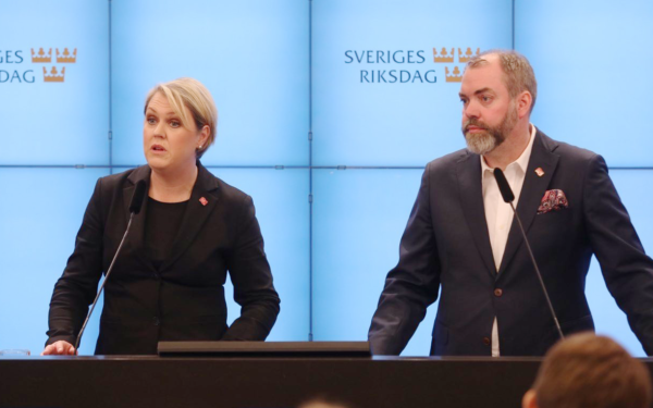 İsveç Sosyal Demokrat Partisi’nden hükümete tartışmalı içki satışı düzenlemesine ilişkin çağrı