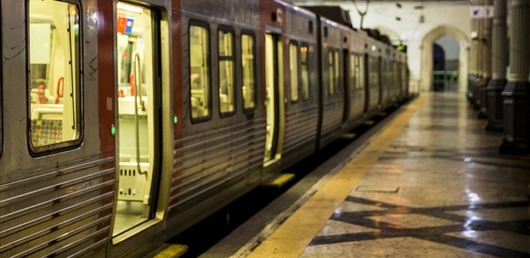 Portekiz’de demir yolu çalışanları greve gitti