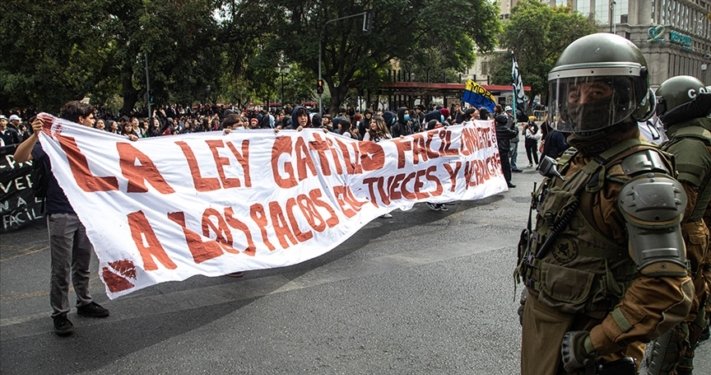 Şili’de tartışmalı güvenlik yasası protesto edildi