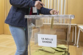 abd-ve-kanadada-ikinci-tur-icin-oy-kullanma-suresine-kisitlama