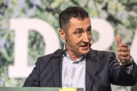 almanya-tarim-bakani-cem-ozdemir-secimi-degerlendirdi