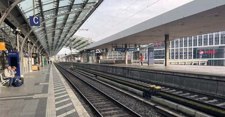 Almanya’da demir yolu çalışanları ülke genelinde 50 saatlik uyarı grevine gidecek