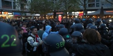 berlindeki-1-mayis-gosterisinde-arbede-yasandi