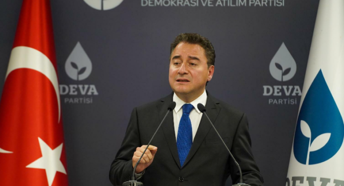 “Erdoğan ve ortakları bu ülkeyi maalesef yönetemeyecek. Çünkü iş bilen, dürüst kadroları kalmadı”