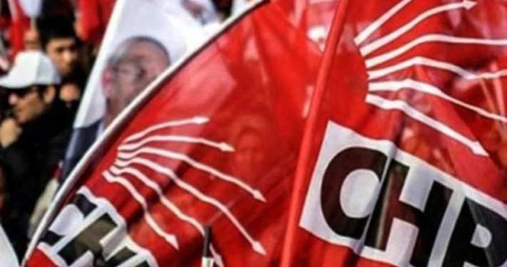 Giresun’da CHP Bulancak İlçe Binası’na taşlı saldırı