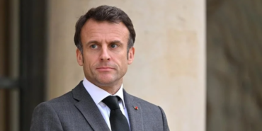 macronun-hitlere-benzetildigi-afislere-iliskin-sorusturma-baslatildi