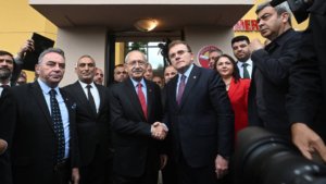 vecdet-oz-kemal-bey-cok-haysiyetli-onurlu-bir-insandir