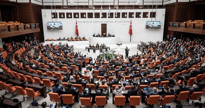 TBMM’nin çalışma süresi uzatıldı
