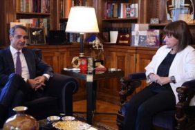 Yunanistan'da Kiryakos Miçotakis, hükümeti kurma görevini aldı