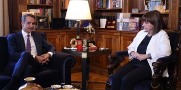 Yunanistan'da Kiryakos Miçotakis, hükümeti kurma görevini aldı