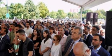 ekrem-imamoglu-mesai-arkadaslariyla-bayramlasti