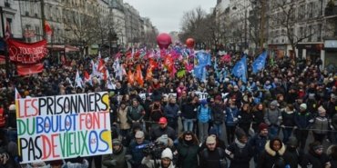 fransada-emeklilik-reformuna-karsi-ulke-genelindeki-14-protesto-duzenleniyor
