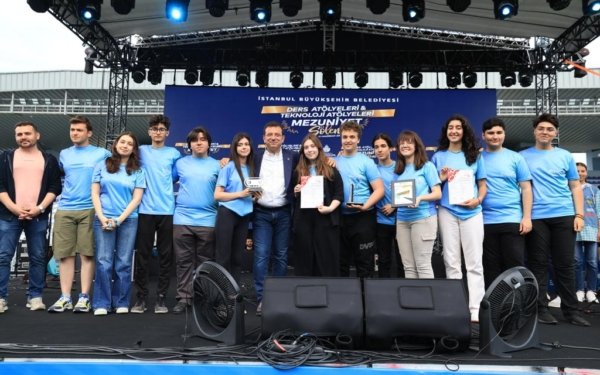 İmamoğlu: “Cumhuriyetin değerlerini sekteye uğrattığınızda memleketin geleceği karanlıkta kalır”