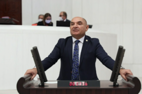 tahsin-tarhan-chp-kurultayda-ozelestiri-vererek-genlerini-yenilemeli