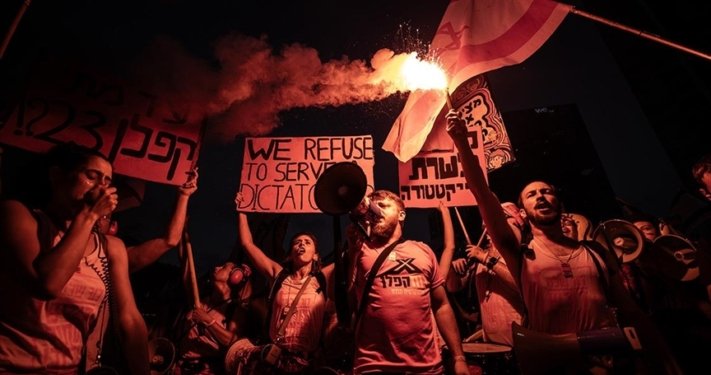 İsrail’de istihbarat subayları yargı düzenlemesine tepki amacıyla gönüllü hizmetlerini askıya aldı