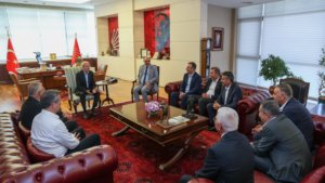 kilicdaroglu-esnaf-odalari-baskanlariyla-bir-araya-geldi