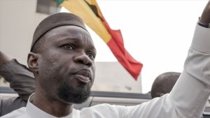 senegalde-1-haftadir-aclik-grevi-yapan-muhalif-lider-sonko-hastaneye-kaldirildi