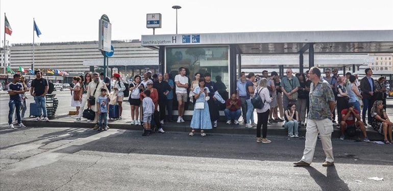 İtalya’da toplu taşıma sektöründe çalışanlar greve gitti