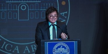 arjantinde-yeni-donem-asiri-sagci-javier-milei-baskan-secildi