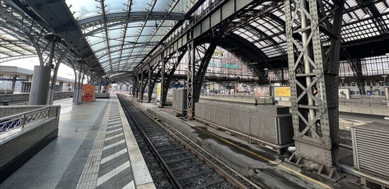 İspanya Demiryolu Devi Renfe’de Çalışanlar 5 Gün Sürecek Grev İlan Etti