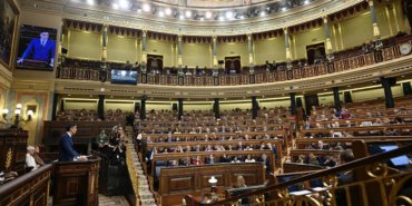 ispanyada-koalisyon-hukumeti-guven-oylamasinda-zafer-kazandi