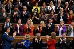 ispanyada-yeni-hukumet-resmen-goreve-basladi