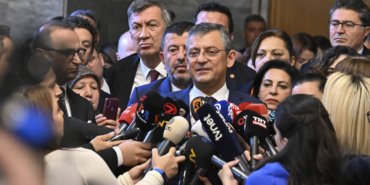 ozelden-yargitay-ve-aym-arasindaki-yargi-krizine-dair-degerlendirmede-bulundu