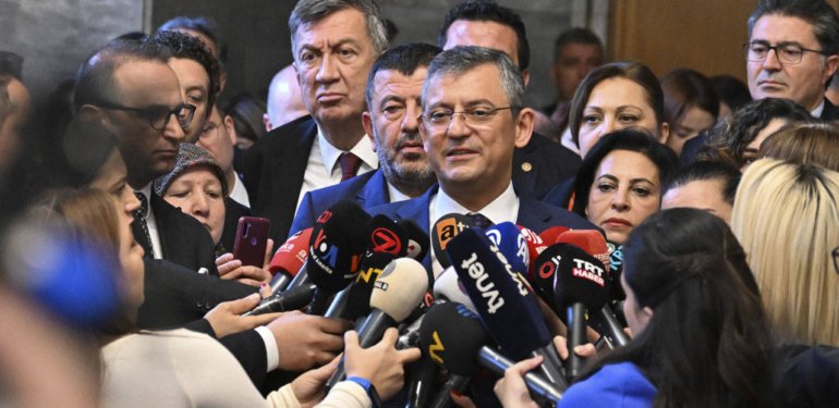 Özel’den Yargıtay ve AYM Arasındaki Yargı Krizine Dair Değerlendirmede Bulundu