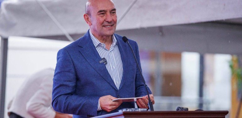 Tunç Soyer: “İzmir Büyükşehir Belediye Başkanlığı İçin Aday Adayıyım”