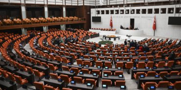 7-ay-icinde-61-milletvekili-partisinden-istifa-etti