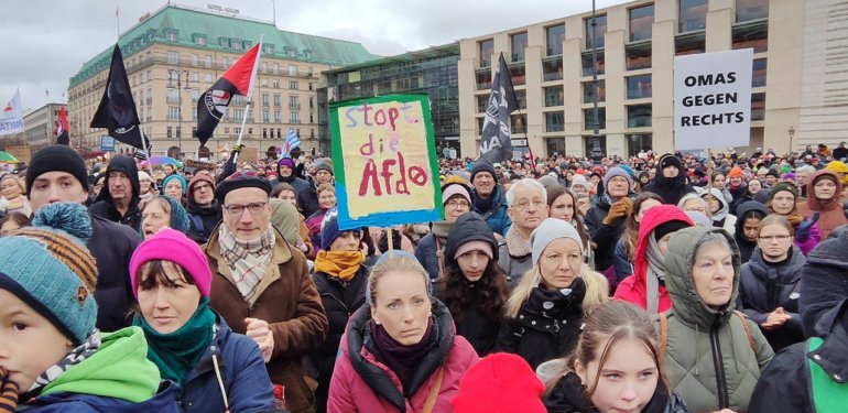 Almanya’da Aşırı Sağa Karşı Artan Eylemler