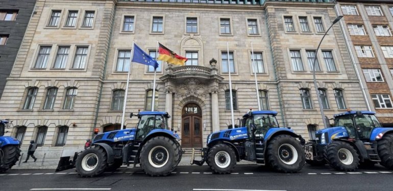 Almanya’da Çiftçi ve İşçi Protestoları Artıyor