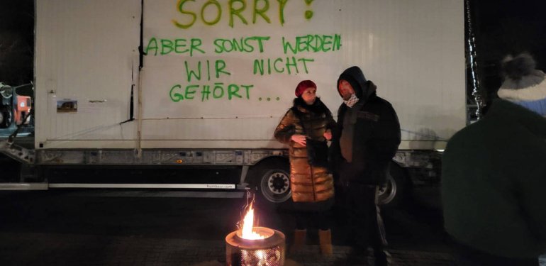 Almanya’da Çiftçilerden Nöbet Eylemi