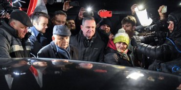 polonyada-siyasi-kriz-derinlesiyor