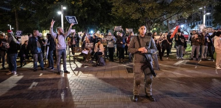 Tel Aviv’de Savaş Karşıtı Gösteriye Polis Müdahalesi