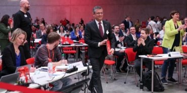 ozgur-ozel-sosyalist-enternasyonal-toplantisi-icin-madride-gidiyor