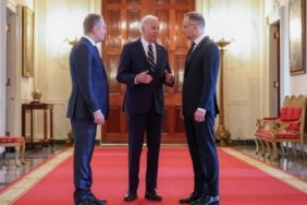 Polonya'da Tusk Hükümeti 50'den Fazla Büyükelçiyi Geri Çekti