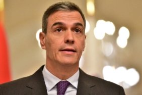 ispanya-basbakani-pedro-sanchez-gorevine-devam-edecegini-acikladi