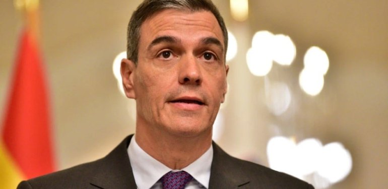 İspanya Başbakanı Pedro Sanchez Görevine Devam Edeceğini Açıkladı