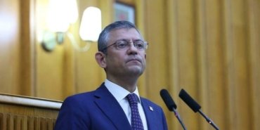 ozgur-ozel-avrupa-konseyi-parlamenter-meclisi-oturumuna-katilmak-uzere-fransaya-gidiyor