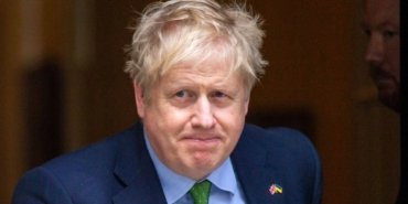 boris-johnson-kimligini-unuttugu-icin-oy-verme-merkezine-alinmadi