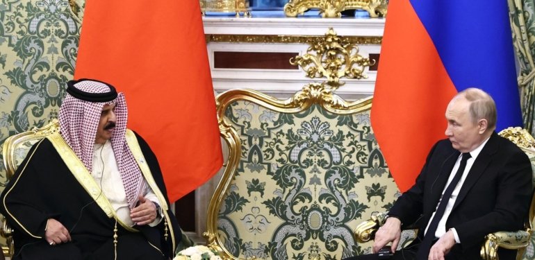 Rusya Devlet Başkanı Putin ve Bahreyn Kralı Kremlin’de Buluştu