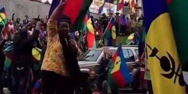 yeni-kaledonyada-anayasa-degisikligine-karsi-protestolar-suruyor