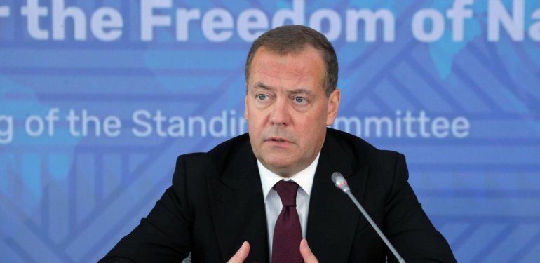 Rusya Güvenlik Konseyi Başkan Yardımcısı Dmitriy Medvedev: Batılı Ülkeler Ukrayna’daki Çatışmada Sorumluluk Almalı