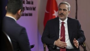 disisleri-bakani-hakan-fidanin-sky-news-arabiaya-mulakati-ortadogu-ve-karadeniz-gelismeleri-lkAHpXXq.jpg