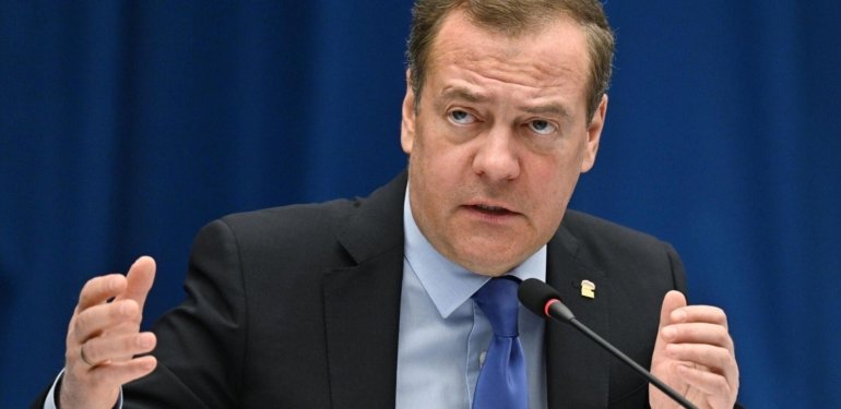 Dmitriy Medvedev’in Ukrayna ve Batı Üzerine Değerlendirmeleri