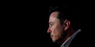 elon-musk-philadelphiada-trumpa-destek-mitingi-duzenledi-dYHVkHBd.jpg