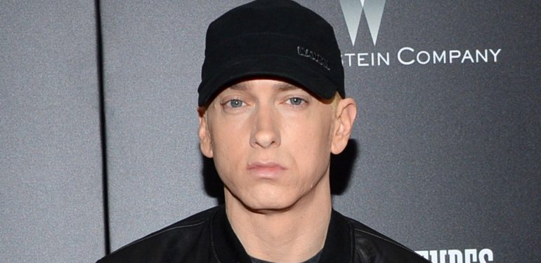 Eminem, Dede Olacağını Duyurdu: Etkileyici Video Paylaştı