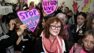 susan-sarandonun-kariyerinde-antisemitik-yorumlarin-etkisi-VKxRODGQ.jpg